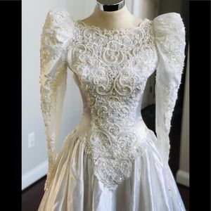 Vintage Beaded Satiny Wedding Dress